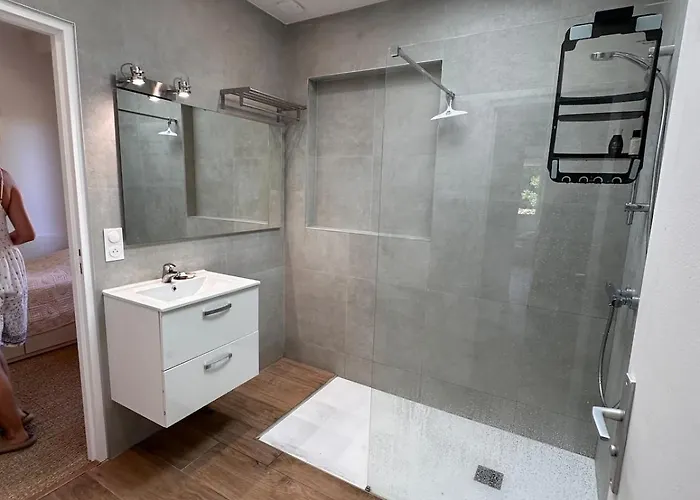 Maison 2 Avec Jacuzzi Et Piscine Ares